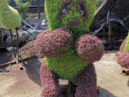 动物绿雕